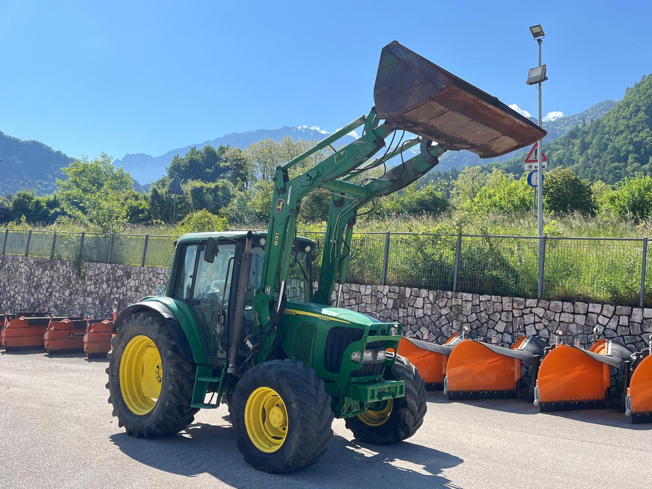 TRATTORE JOHN DEERE 6320 - Traktor: slika 3 TRATTORE JOHN DEERE 6320 - Traktor: slika 3