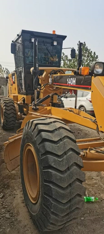 CAT 140 H - Greder: slika 1 CAT 140 H - Greder: slika 1