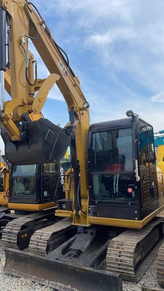 CAT 306 - Mini bager: slika 1 CAT 306 - Mini bager: slika 1