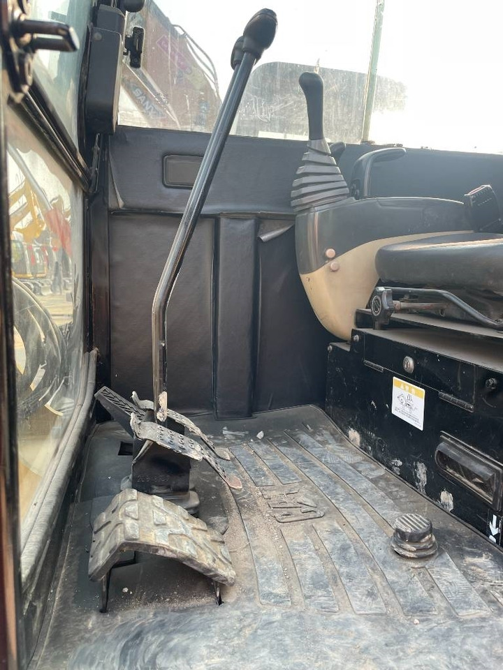 CAT 306 - Mini bager: slika 3 CAT 306 - Mini bager: slika 3