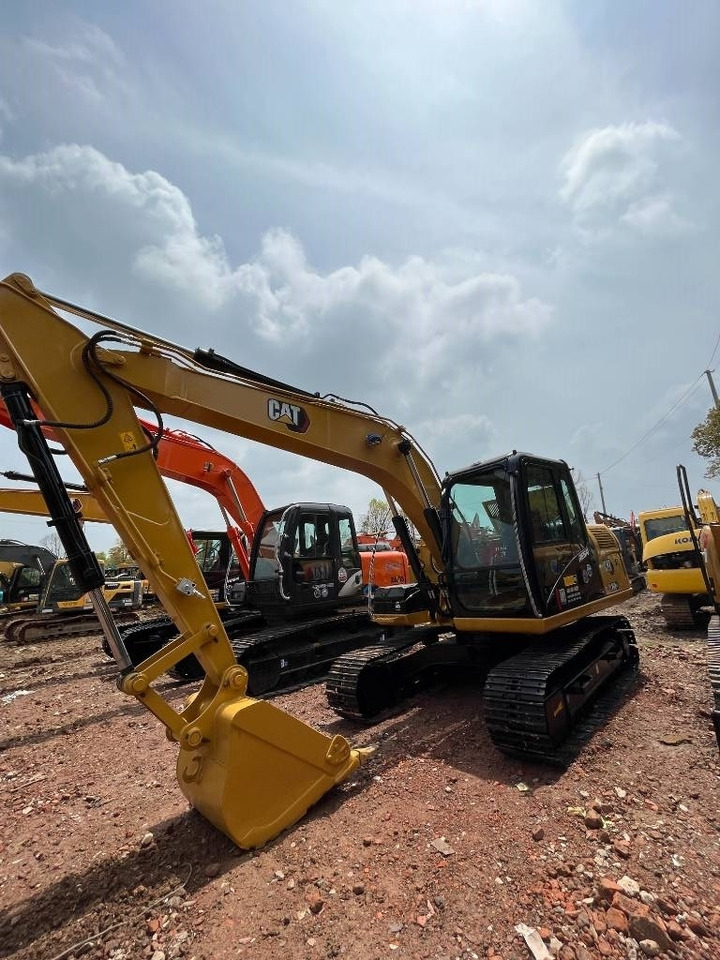 CAT 312 - Bager goseničar: slika 3 CAT 312 - Bager goseničar: slika 3