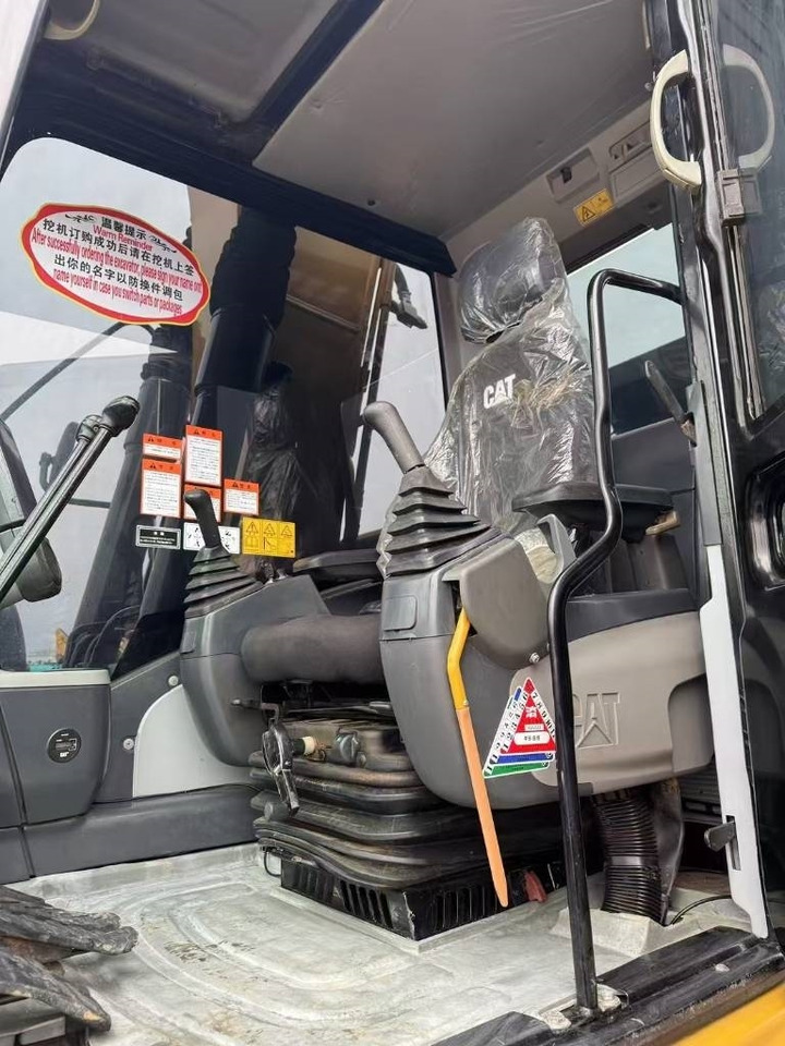 Bager goseničar CAT 312: slika 8