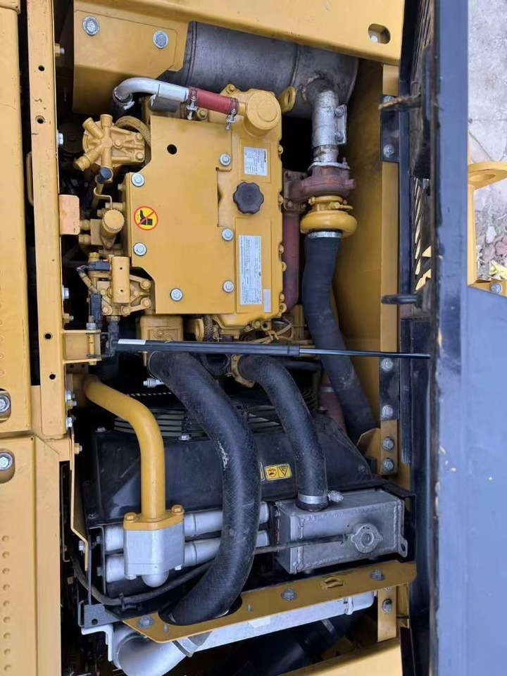 Bager goseničar CAT 312: slika 9