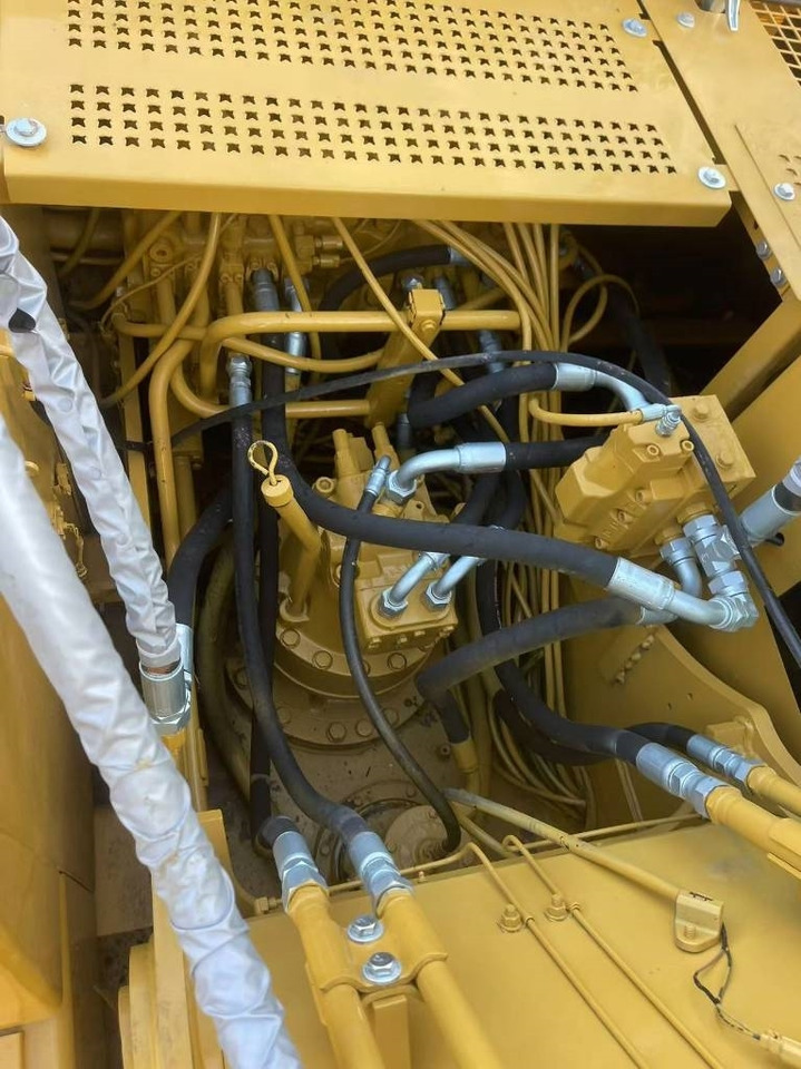 CAT 320 B - Bager goseničar: slika 3 CAT 320 B - Bager goseničar: slika 3