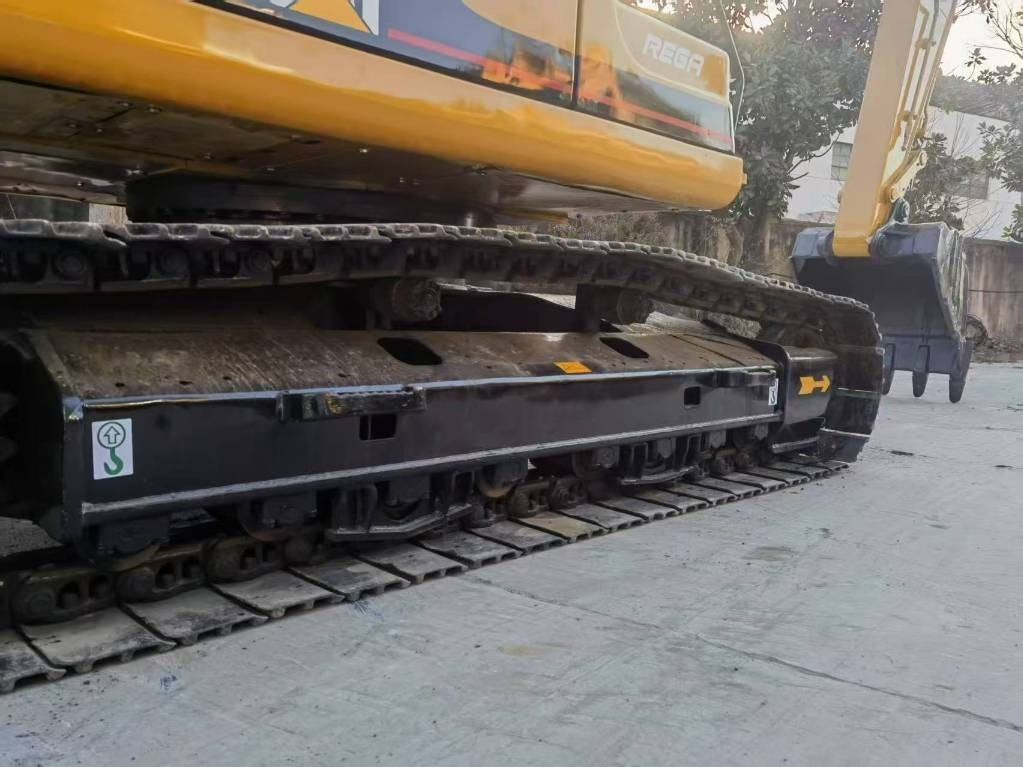 CAT CAT325B - Bager za prekladanje primarnih/ Sekundarnih surovin: slika 3 CAT CAT325B - Bager za prekladanje primarnih/ Sekundarnih surovin: slika 3