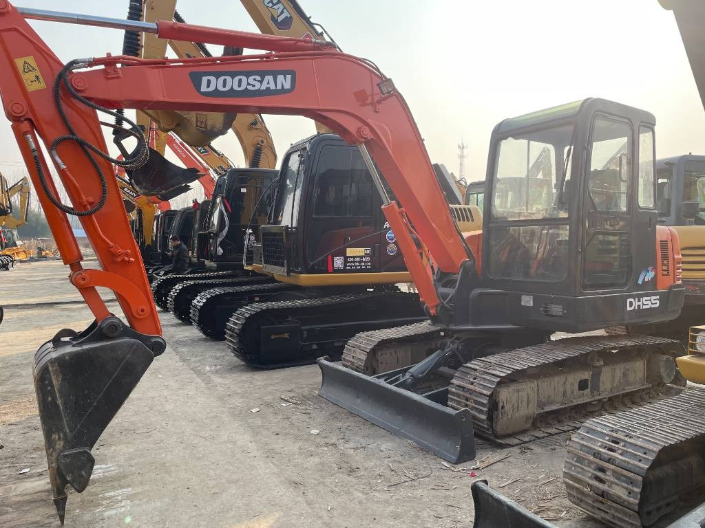 Doosan DH 55 - Mini bager: slika 1 Doosan DH 55 - Mini bager: slika 1