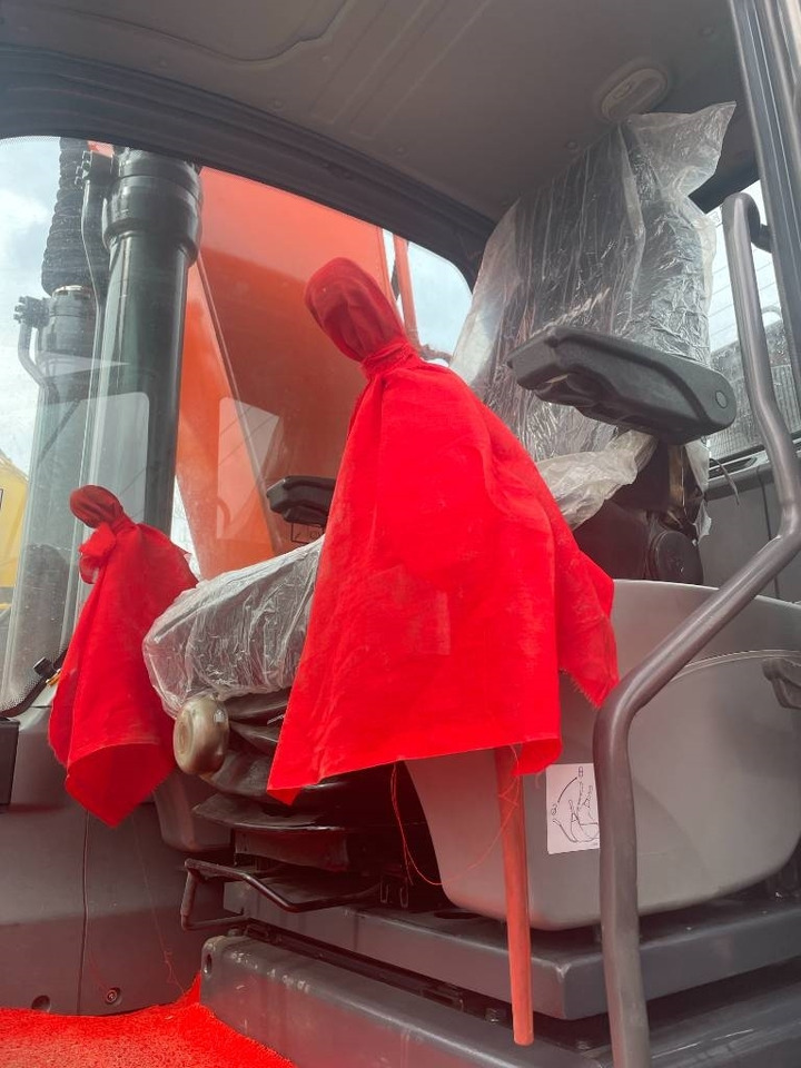 Doosan DX 225 - Bager goseničar: slika 2 Doosan DX 225 - Bager goseničar: slika 2