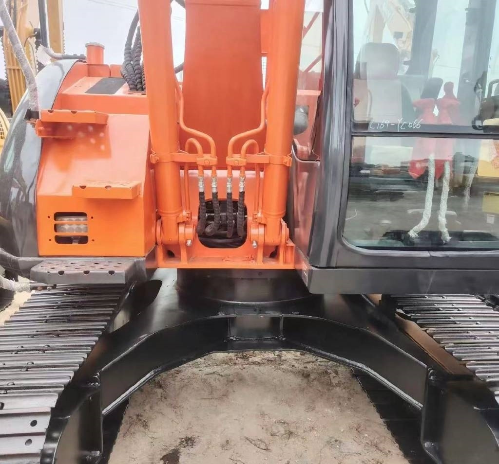 Hitachi 135US - Bager goseničar: slika 5 Hitachi 135US - Bager goseničar: slika 5