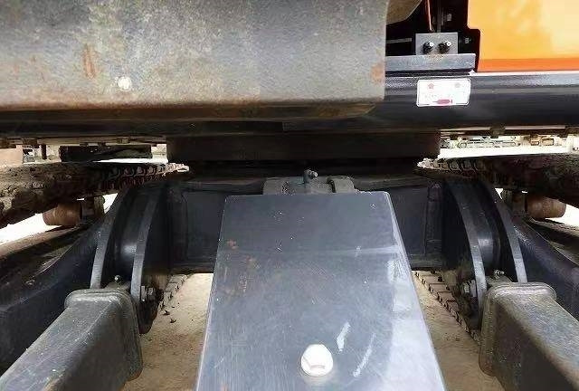 Hitachi 30 - Bager goseničar: slika 4 Hitachi 30 - Bager goseničar: slika 4