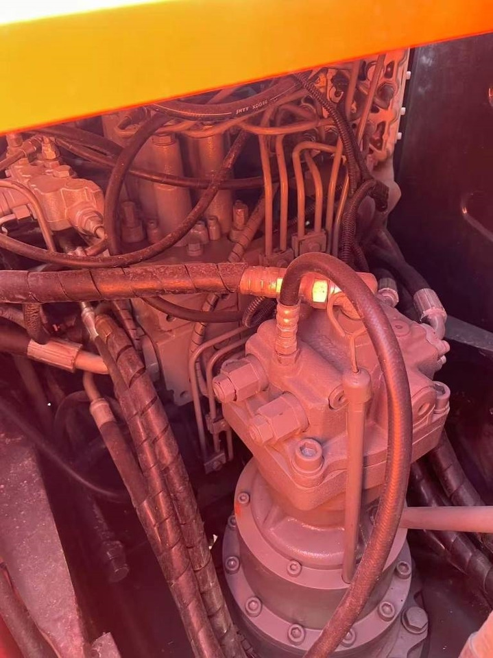 Bager goseničar Hitachi ZX 120: slika 9