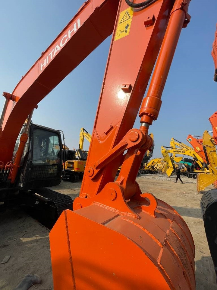 Hitachi ZX 130 - Bager goseničar: slika 3 Hitachi ZX 130 - Bager goseničar: slika 3