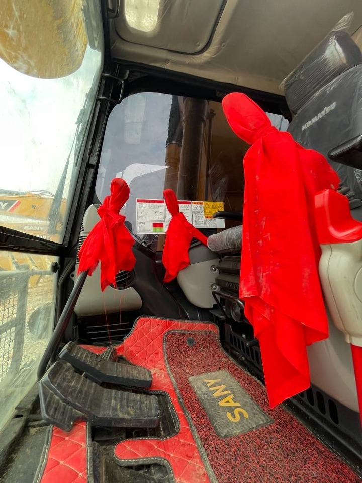 Bager goseničar Komatsu PC 200-8: slika 22