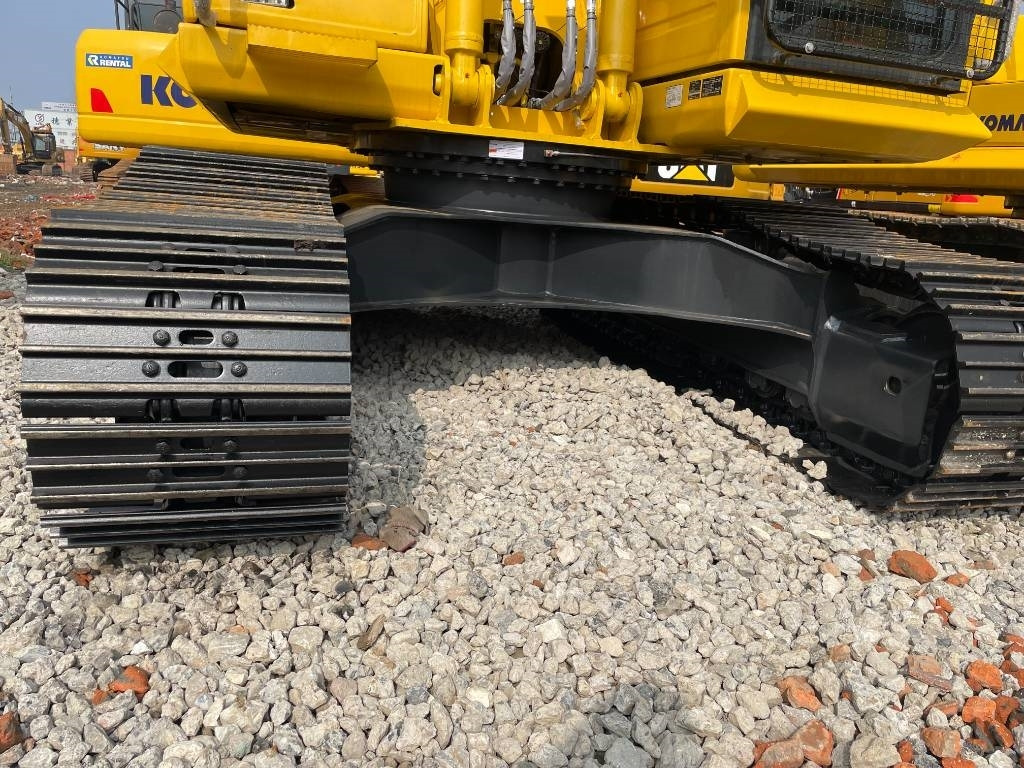 Bager goseničar Komatsu PC 200-8: slika 10