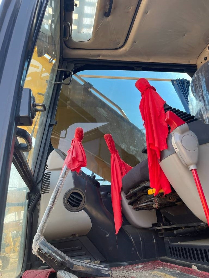 Komatsu PC 210 - Bager goseničar: slika 3 Komatsu PC 210 - Bager goseničar: slika 3