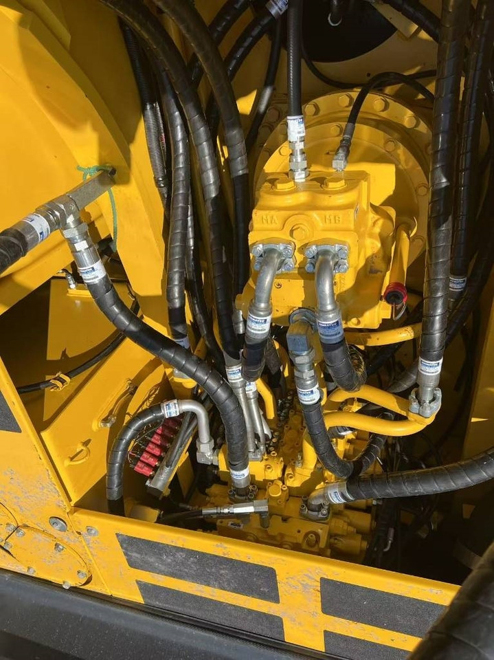 Bager goseničar Komatsu PC 300: slika 7
