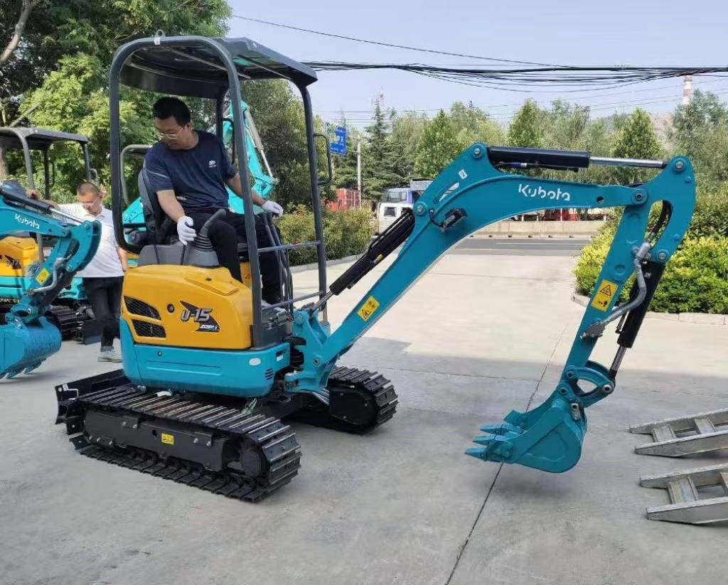 Kubota U 15 - Mini bager: slika 2 Kubota U 15 - Mini bager: slika 2