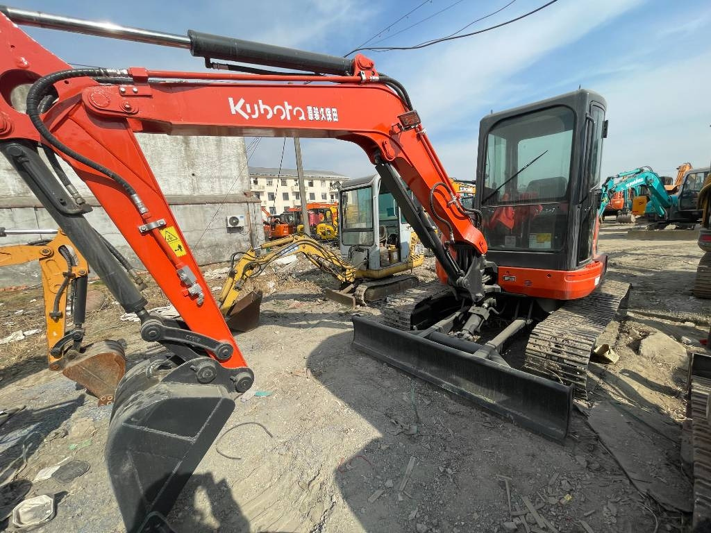 Kubota U 35 - Mini bager: slika 1 Kubota U 35 - Mini bager: slika 1