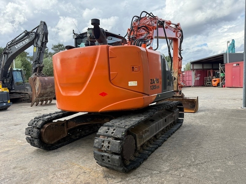 Hitachi ZX 135 US-5B - Bager goseničar: slika 3 Hitachi ZX 135 US-5B - Bager goseničar: slika 3