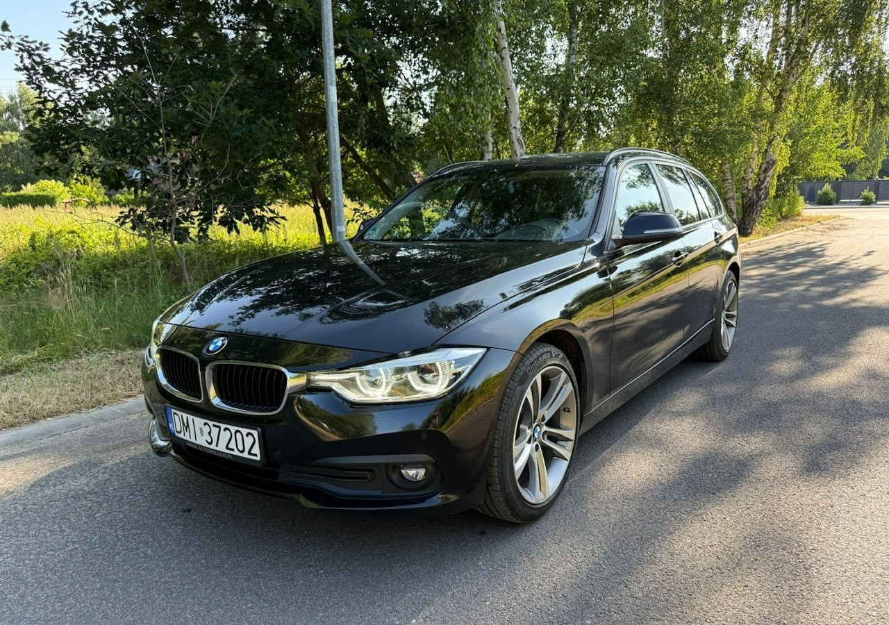BMW SERIA 3 V (F30/F31/F34) BMW SERIA 3 318d 150KM Automat SportLine*AdaptiveLed*Navi*Półskóra*SerwisBMW* FV - Karavan: slika 1 BMW SERIA 3 V (F30/F31/F34) BMW SERIA 3 318d 150KM Automat SportLine*AdaptiveLed*Navi*Półskóra*SerwisBMW* FV - Karavan: slika 1