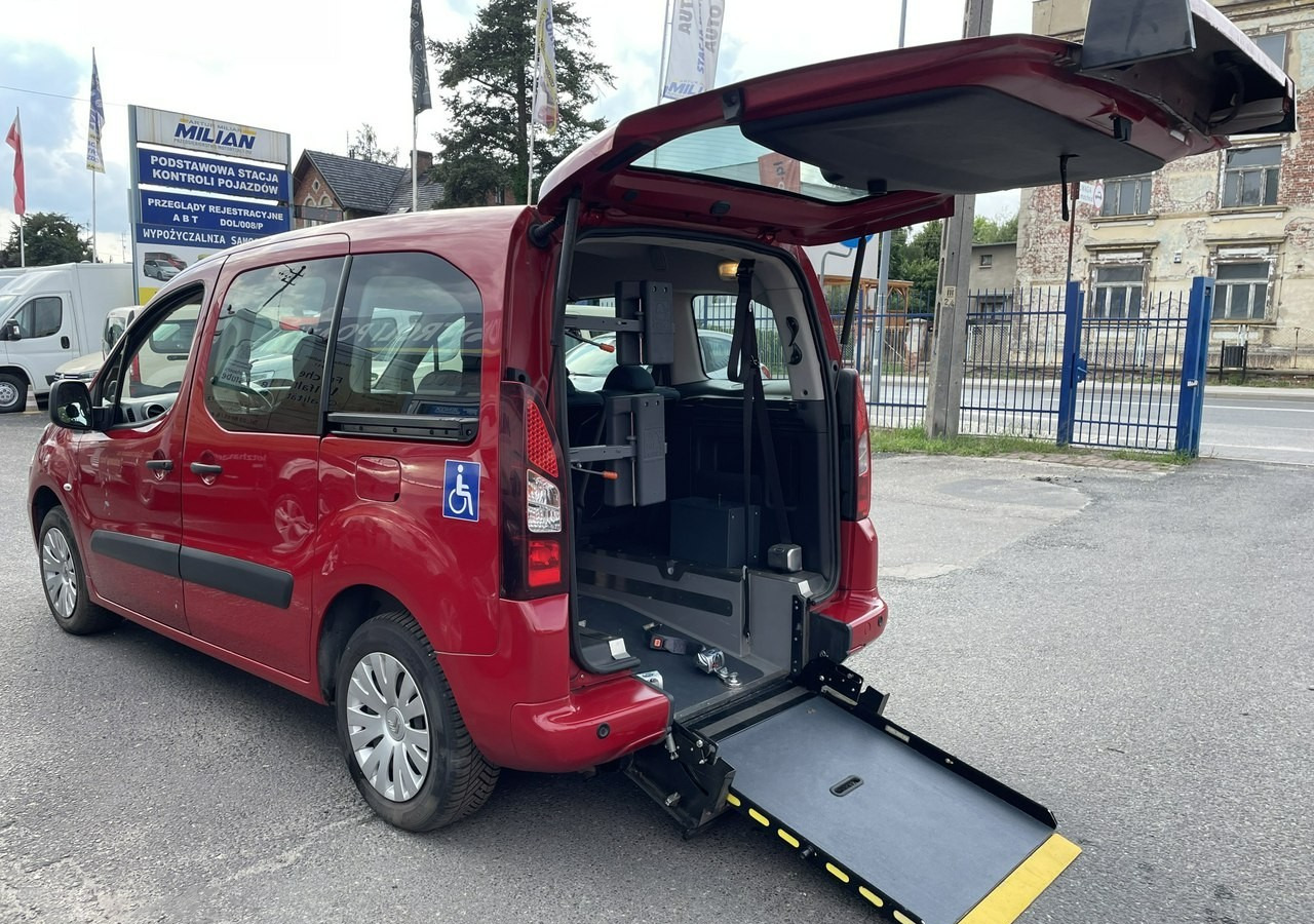 Citroen Berlingo II Berlingo 1.6 do przewozu Niepełnosprawnych inwalida rampa 2018 - Avtomobil: slika 2 Citroen Berlingo II Berlingo 1.6 do przewozu Niepełnosprawnych inwalida rampa 2018 - Avtomobil: slika 2