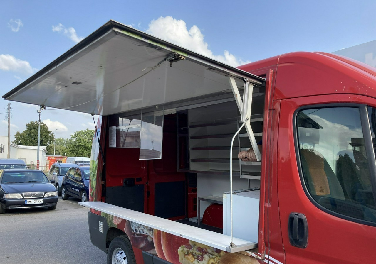 Citroen Jumper Jumper Autosklep Gastronomiczny Food Truck Foodtruck sklep bar 2015 - Tovornjak s hrano: slika 4 Citroen Jumper Jumper Autosklep Gastronomiczny Food Truck Foodtruck sklep bar 2015 - Tovornjak s hrano: slika 4