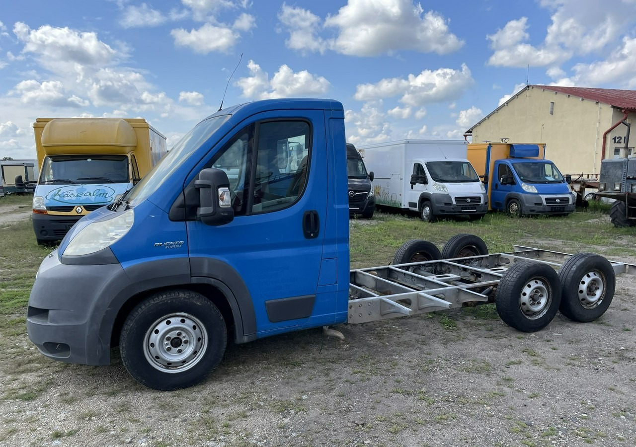 Fiat Ducato Ducato 3.0-160KM Rama pod zabudowę 2011,2010 - Dostavno vozilo: slika 3 Fiat Ducato Ducato 3.0-160KM Rama pod zabudowę 2011,2010 - Dostavno vozilo: slika 3