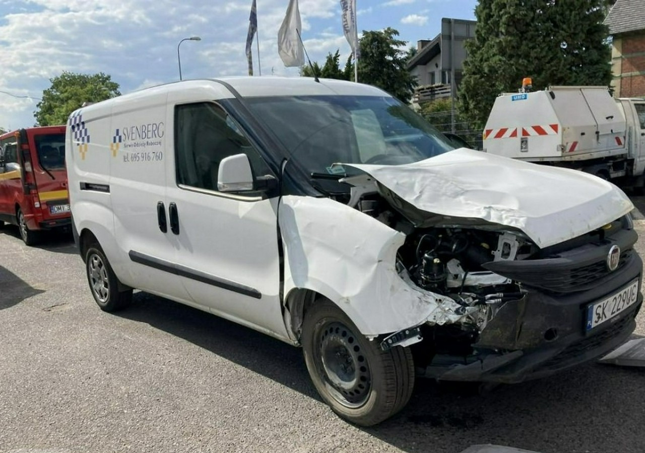 Furgon Fiat Doblo Fiat Doblo MAXI 1,6 jtd ECO Flex 105KM Klima 2021 Salon PL: slika 16