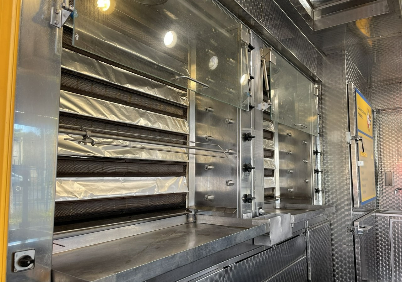 Fiat Ducato Autosklep Autogrill Gastronomiczny Food Truck Foodtruck sklep bar20 - Tovornjak s hrano: slika 2 Fiat Ducato Autosklep Autogrill Gastronomiczny Food Truck Foodtruck sklep bar20 - Tovornjak s hrano: slika 2