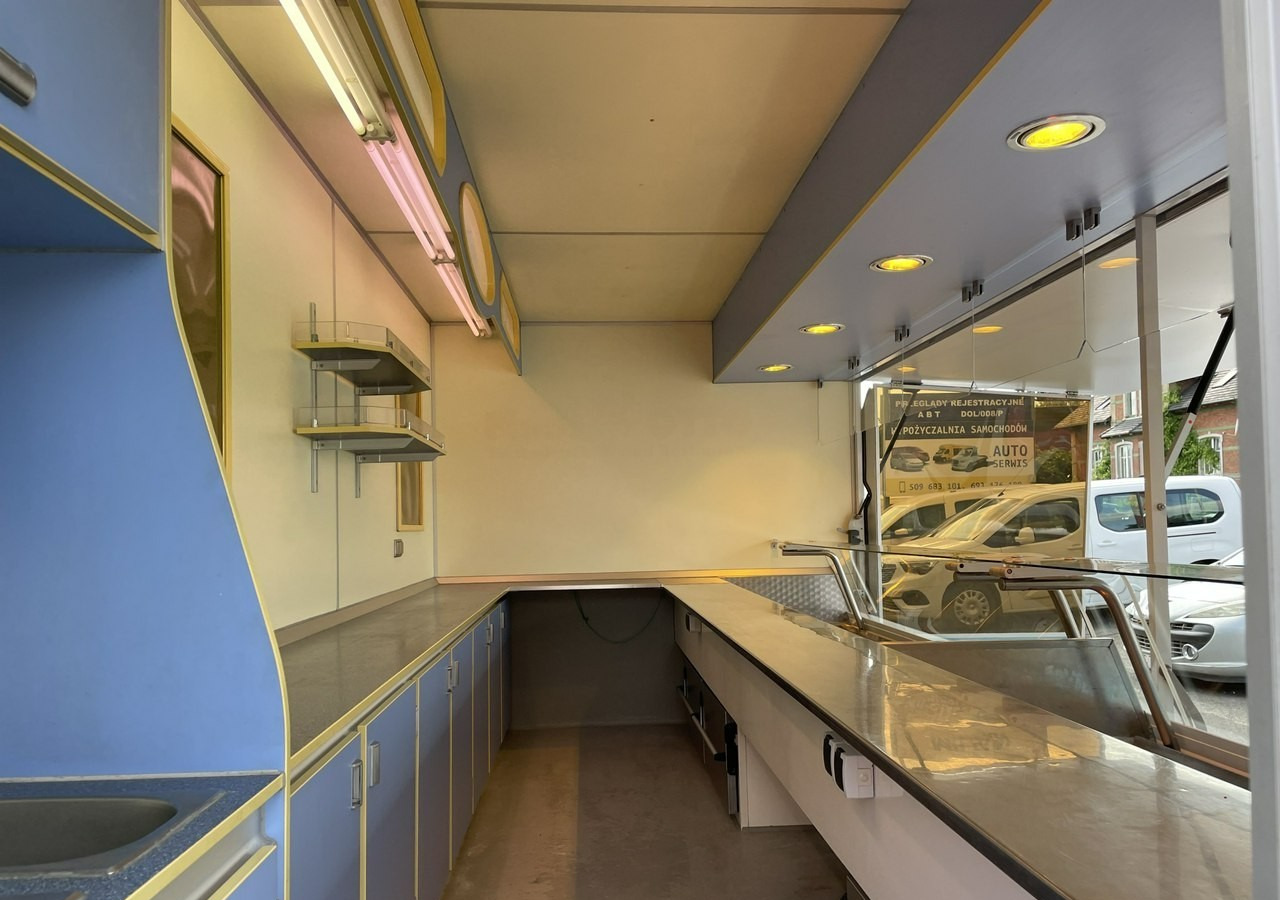 Fiat Ducato Autosklep Wędlin Gastronomiczny Food Truck Foodtruck Sklep bar 2006 - Tovornjak s hrano: slika 3 Fiat Ducato Autosklep Wędlin Gastronomiczny Food Truck Foodtruck Sklep bar 2006 - Tovornjak s hrano: slika 3