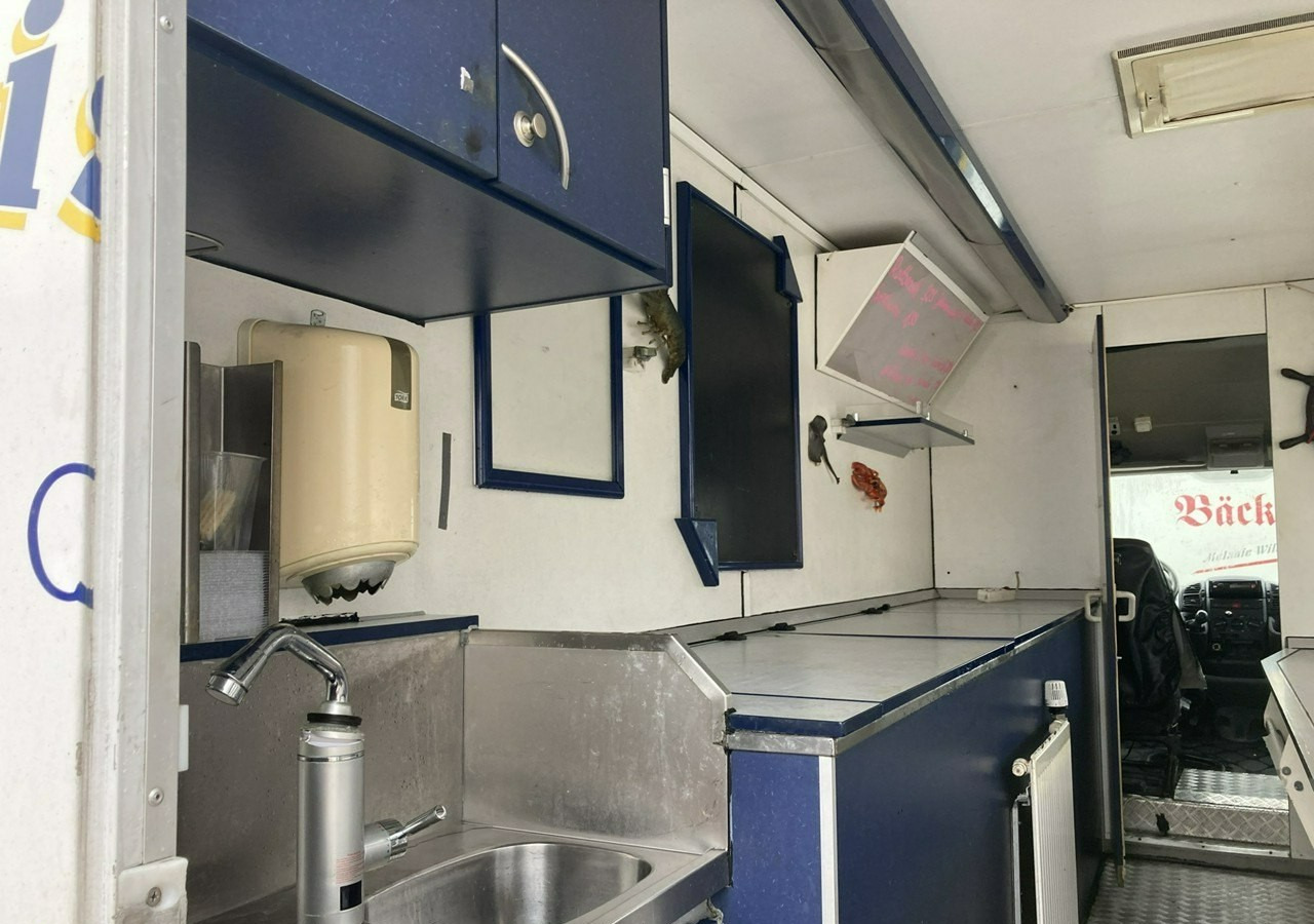 Fiat Ducato Autosklep mięso-ryba Gastronomiczny Food Truck Foodtruck sklep 2004 - Tovornjak s hrano, Dostavno vozilo: slika 4 Fiat Ducato Autosklep mięso-ryba Gastronomiczny Food Truck Foodtruck sklep 2004 - Tovornjak s hrano, Dostavno vozilo: slika 4
