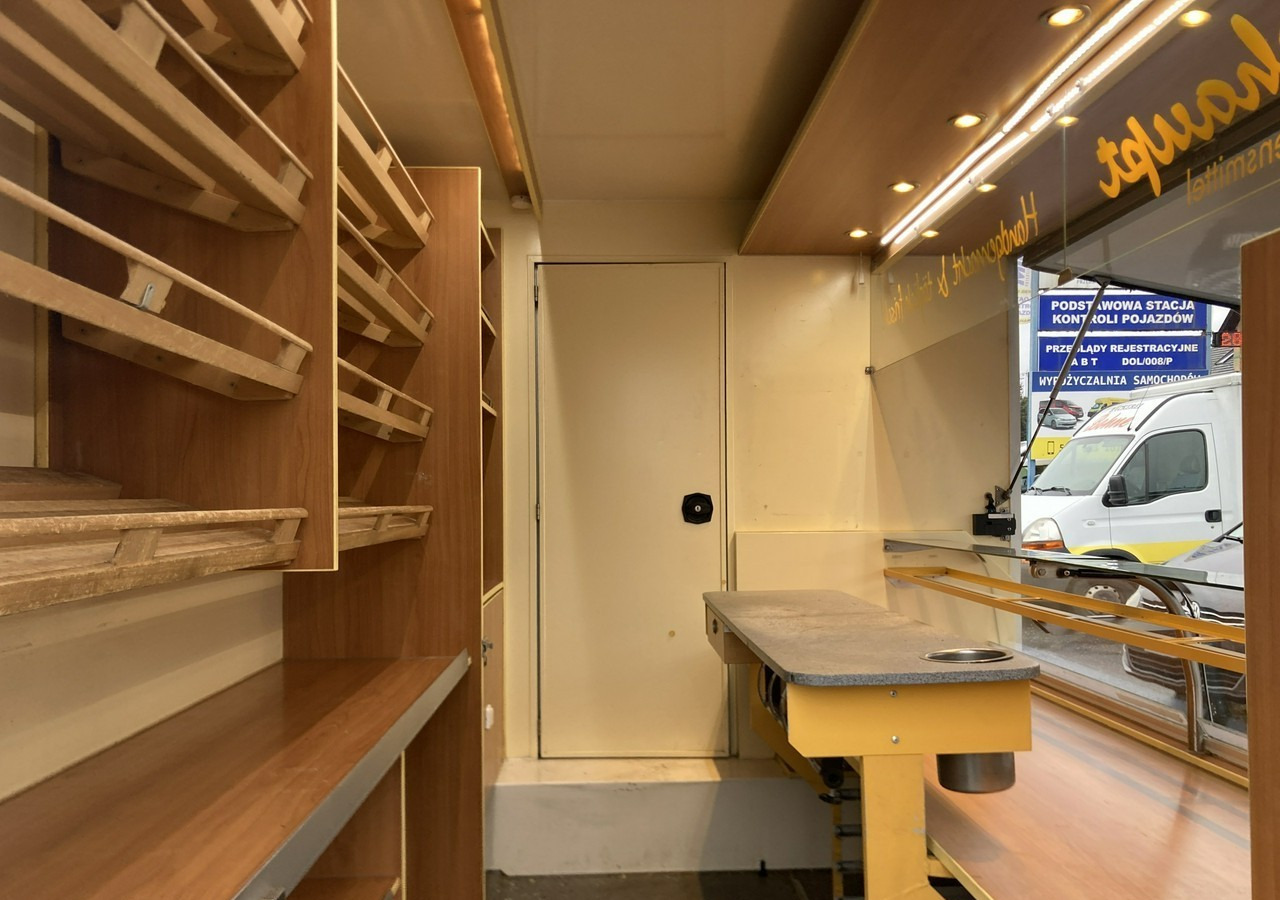 Fiat Ducato Autosklep pieczy Gastronomiczny Food Truck Foodtruck sklep bar 2013 - Tovornjak s hrano: slika 5 Fiat Ducato Autosklep pieczy Gastronomiczny Food Truck Foodtruck sklep bar 2013 - Tovornjak s hrano: slika 5