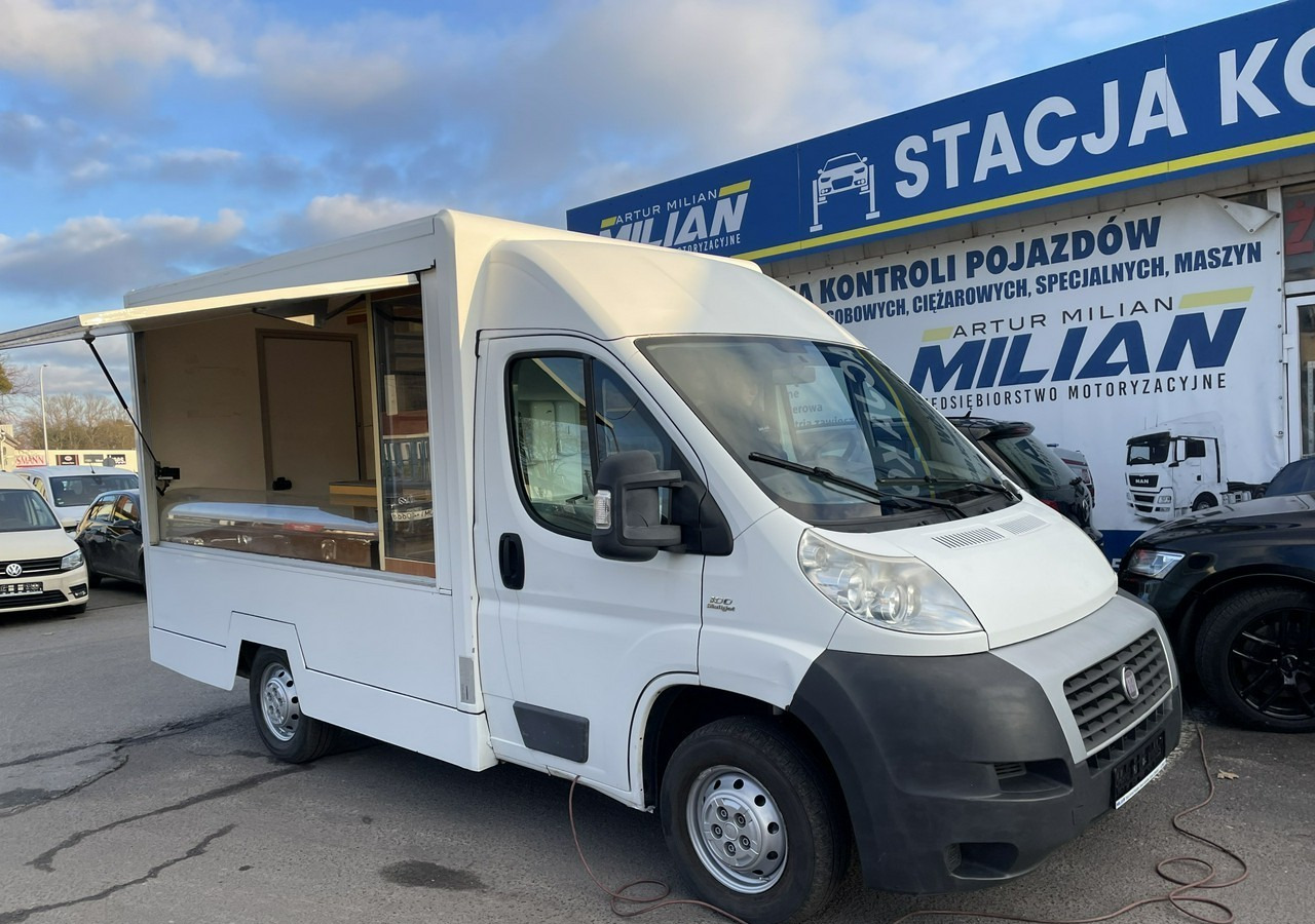 Fiat Ducato Autosklep pieczywa Gastronomiczny Food Truck Foodtruck sklep 2011 - Tovornjak s hrano: slika 1 Fiat Ducato Autosklep pieczywa Gastronomiczny Food Truck Foodtruck sklep 2011 - Tovornjak s hrano: slika 1