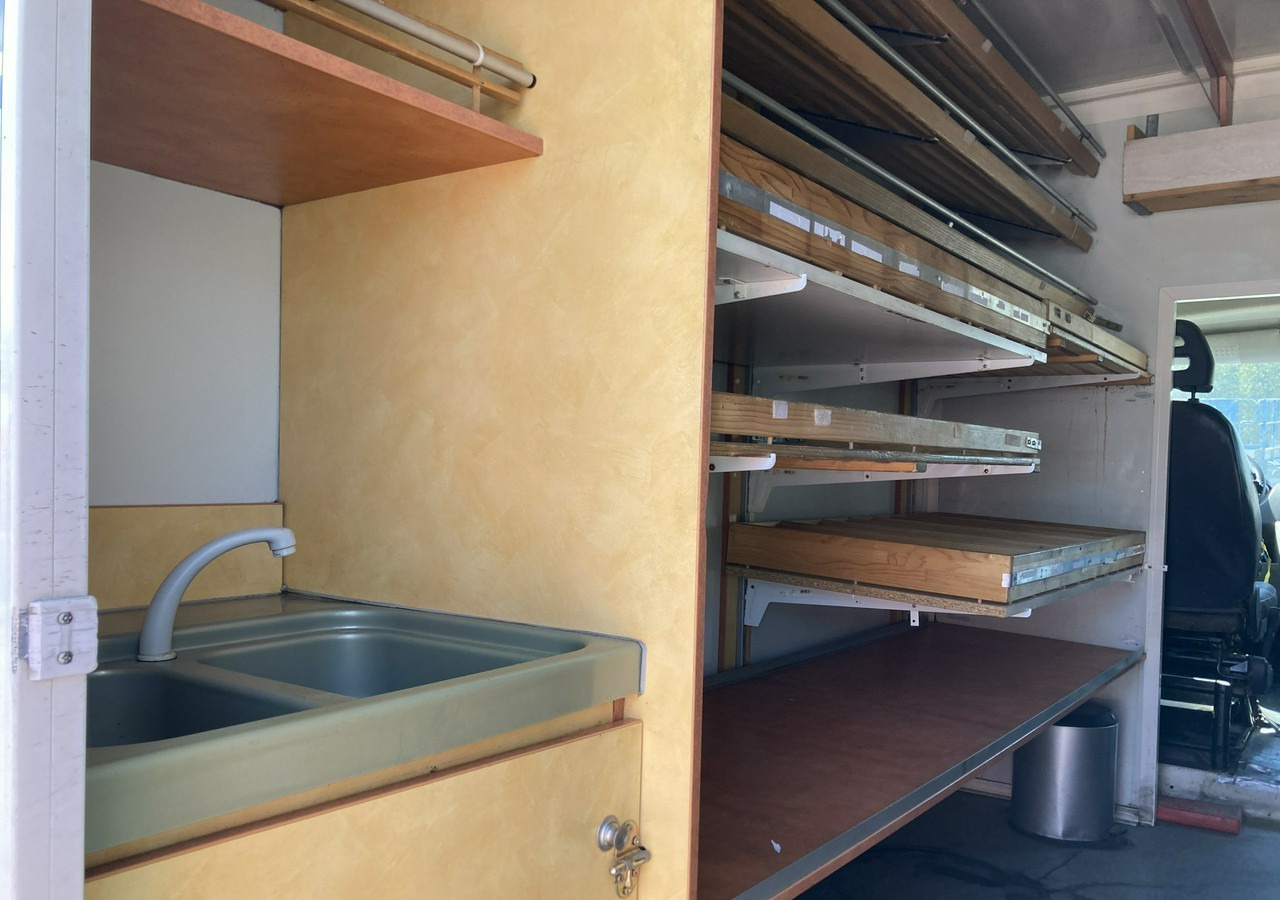 Fiat Ducato Autosklep pieczywa sklep Bar Gastronomiczny Food Truck Foodtruck 200 - Tovornjak s hrano: slika 3 Fiat Ducato Autosklep pieczywa sklep Bar Gastronomiczny Food Truck Foodtruck 200 - Tovornjak s hrano: slika 3