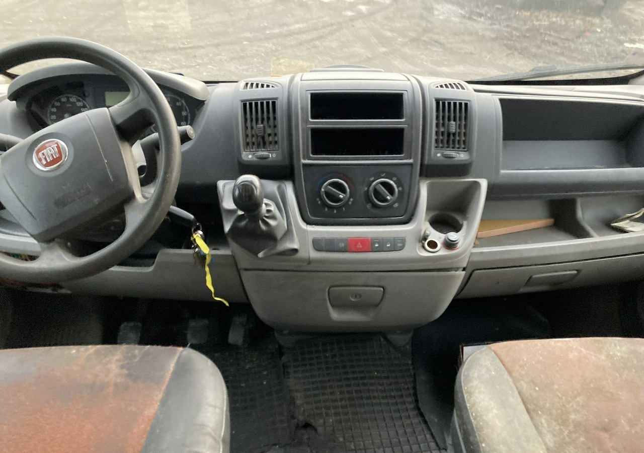 Fiat Ducato Autosklep pieczywa sklep Bar Gastronomiczny Food Truck Foodtruck 200 - Tovornjak s hrano: slika 4 Fiat Ducato Autosklep pieczywa sklep Bar Gastronomiczny Food Truck Foodtruck 200 - Tovornjak s hrano: slika 4