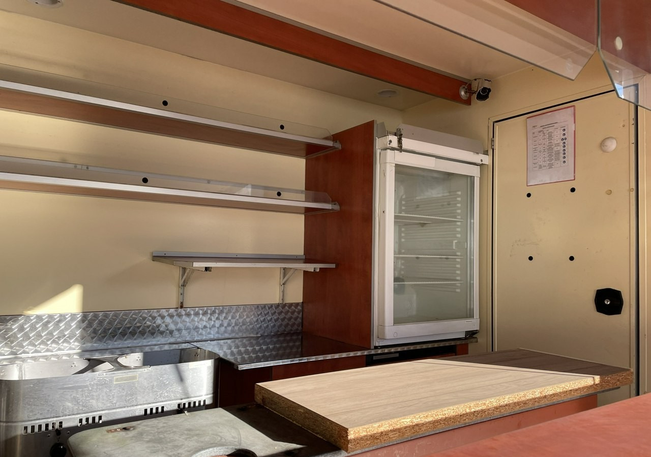 Fiat Ducato Autosklep wędlin Gastronomiczna food truck foodtruck sklep 118tkm 20 - Tovornjak s hrano: slika 3 Fiat Ducato Autosklep wędlin Gastronomiczna food truck foodtruck sklep 118tkm 20 - Tovornjak s hrano: slika 3