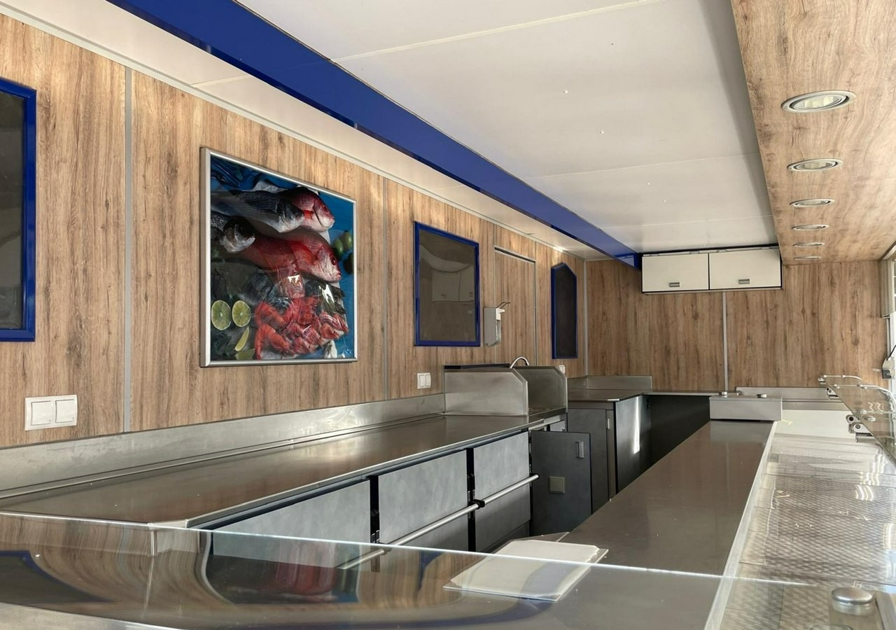 Fiat Ducato Autosklep wędlin Gastronomiczna food truck foodtruck sklep Borco 201 - Tovornjak s hrano: slika 3 Fiat Ducato Autosklep wędlin Gastronomiczna food truck foodtruck sklep Borco 201 - Tovornjak s hrano: slika 3