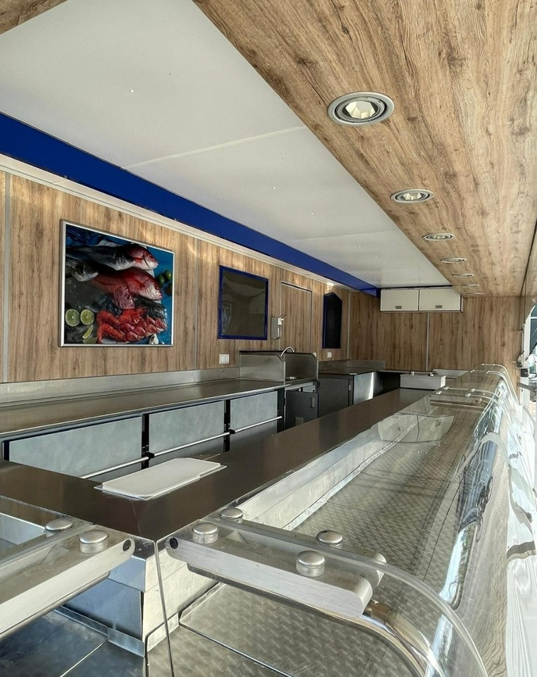 Fiat Ducato Autosklep wędlin Gastronomiczna food truck foodtruck sklep Borco 201 - Tovornjak s hrano: slika 4 Fiat Ducato Autosklep wędlin Gastronomiczna food truck foodtruck sklep Borco 201 - Tovornjak s hrano: slika 4