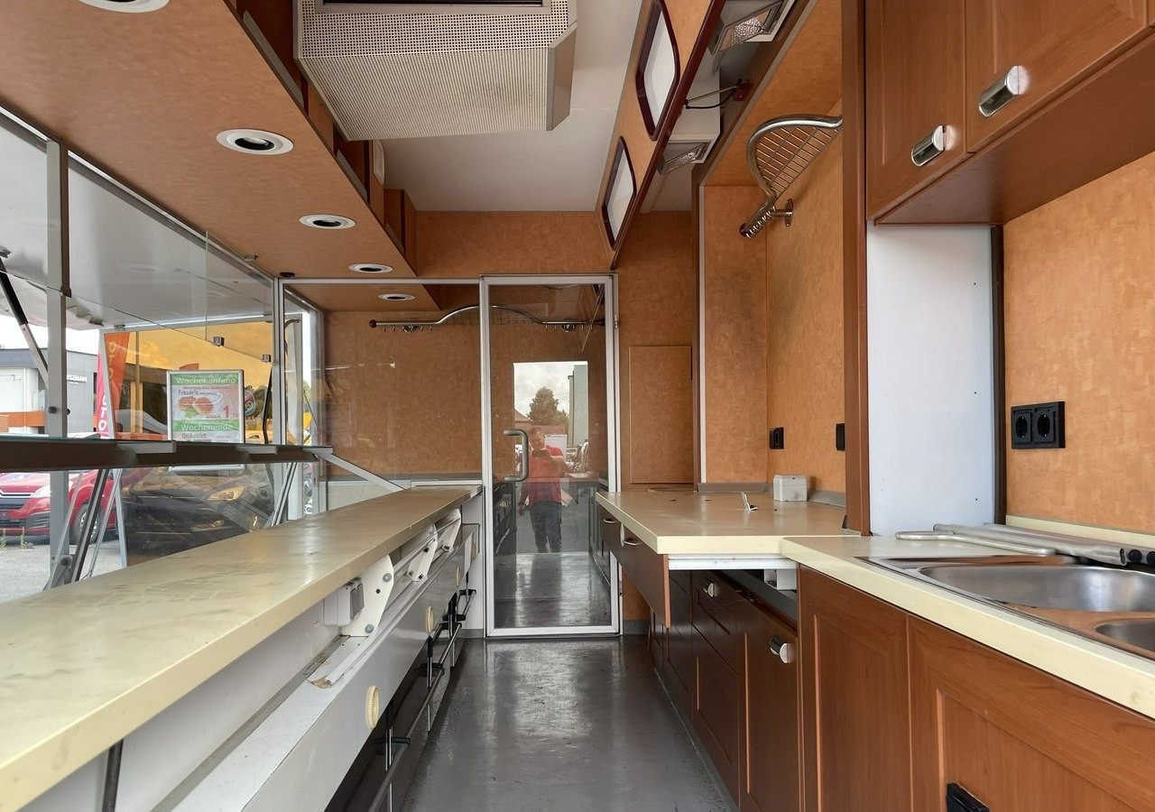 Fiat Ducato Autosklep wędlin Gastronomiczny Food Truck Foodtruck 55122km Borco20 - Tovornjak s hrano: slika 2 Fiat Ducato Autosklep wędlin Gastronomiczny Food Truck Foodtruck 55122km Borco20 - Tovornjak s hrano: slika 2