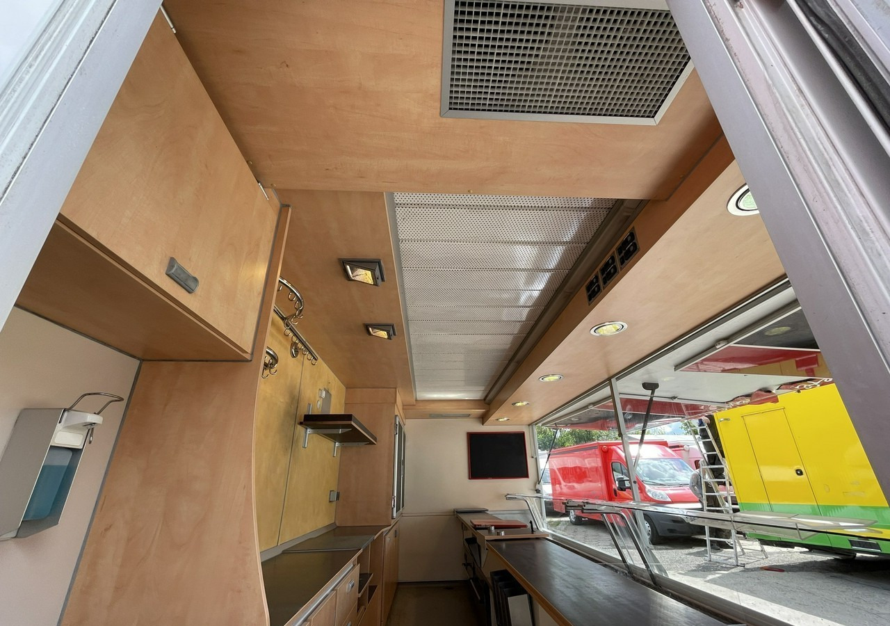 Fiat Ducato Ducat Autosklep wędlin Gastronomiczny Food Truck Foodtruck SklepBORC - Tovornjak s hrano: slika 4 Fiat Ducato Ducat Autosklep wędlin Gastronomiczny Food Truck Foodtruck SklepBORC - Tovornjak s hrano: slika 4