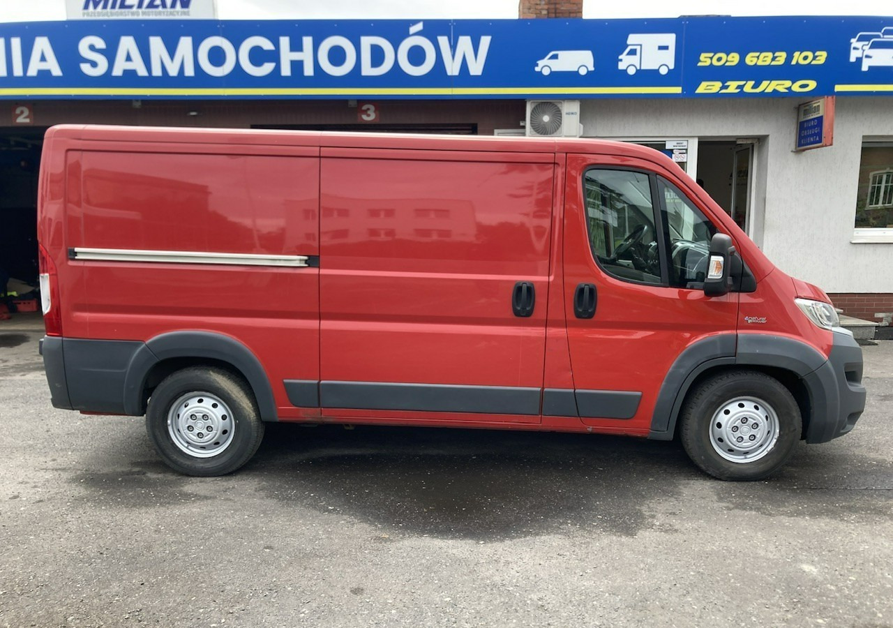 Fiat Ducato Ducato 3.0 CNG+benzyna Klima Navi Kamera 2017 - Furgon: slika 5 Fiat Ducato Ducato 3.0 CNG+benzyna Klima Navi Kamera 2017 - Furgon: slika 5