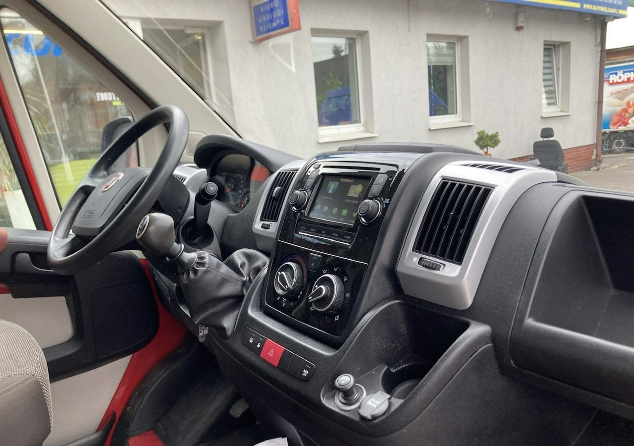 Fiat Ducato Ducato 3.0 CNG+benzyna Klima Navi Kamera 2017 - Furgon: slika 2 Fiat Ducato Ducato 3.0 CNG+benzyna Klima Navi Kamera 2017 - Furgon: slika 2