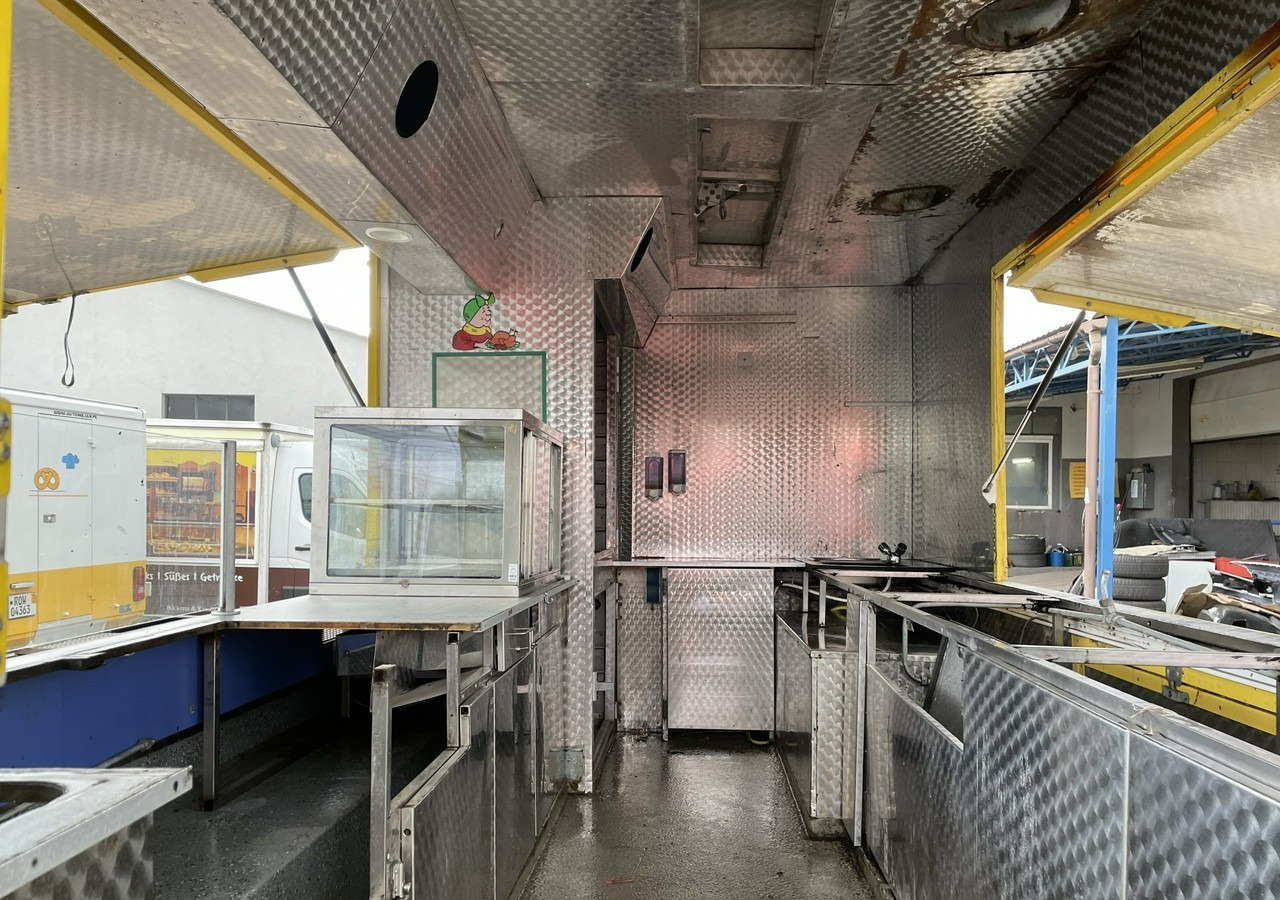 Fiat Ducato Ducato Autogrill Gastronomiczny Food Truck Foodtruck sklep bar 2009 - Tovornjak s hrano: slika 5 Fiat Ducato Ducato Autogrill Gastronomiczny Food Truck Foodtruck sklep bar 2009 - Tovornjak s hrano: slika 5