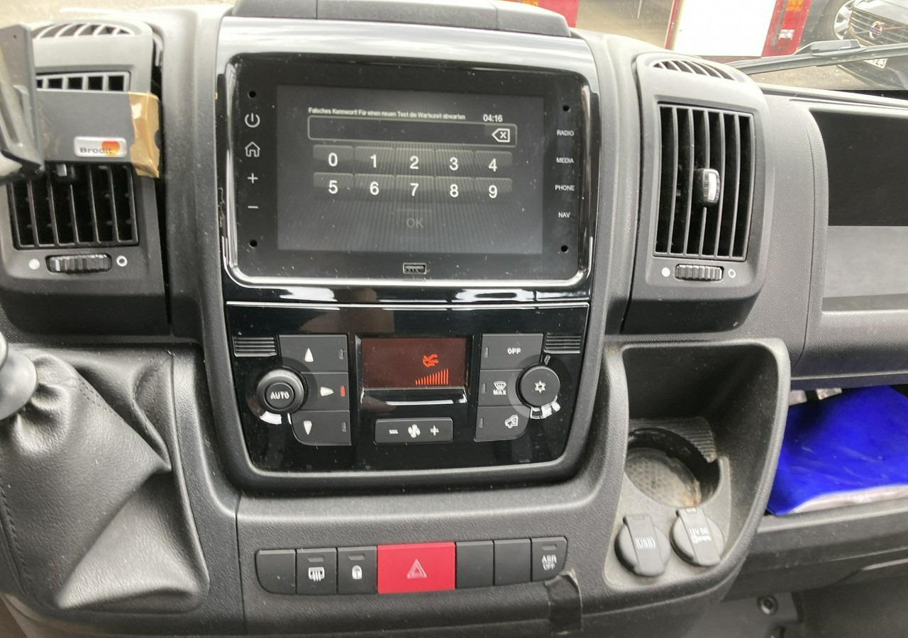 Fiat Ducato FIAT Ducato Max 2,3-180KM Skrzynia Rama Klima Navi 2021 - Dostavno vozilo s kesonom: slika 5 Fiat Ducato FIAT Ducato Max 2,3-180KM Skrzynia Rama Klima Navi 2021 - Dostavno vozilo s kesonom: slika 5