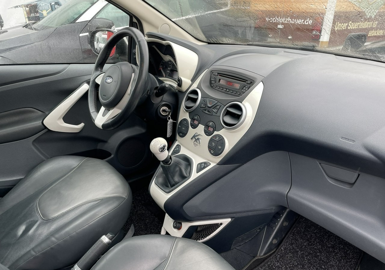 Ford KA II Ford KA 1.2 Champions Edition Klima Panorama 2012 - Kombilimuzina: slika 5 Ford KA II Ford KA 1.2 Champions Edition Klima Panorama 2012 - Kombilimuzina: slika 5