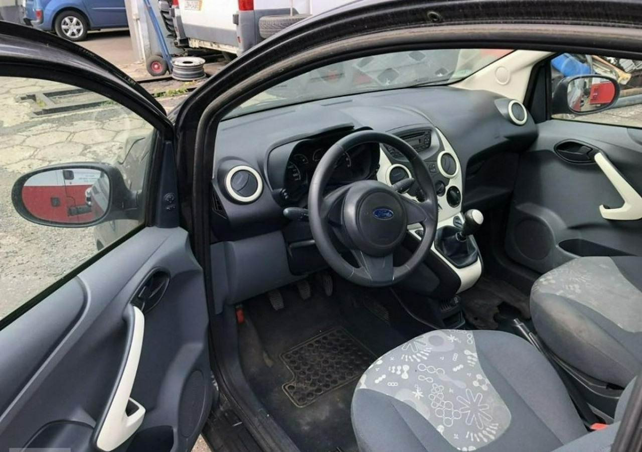 Ford KA II Ford KA 1,3 tdci 75KM 2012 - Avtomobil: slika 2 Ford KA II Ford KA 1,3 tdci 75KM 2012 - Avtomobil: slika 2