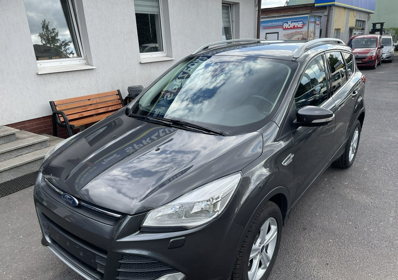 Ford Kuga II Ford Kuga 1.5 EcoBoost Bogate wyposażenie 63558km Model 2016 - SUV: slika 1 Ford Kuga II Ford Kuga 1.5 EcoBoost Bogate wyposażenie 63558km Model 2016 - SUV: slika 1
