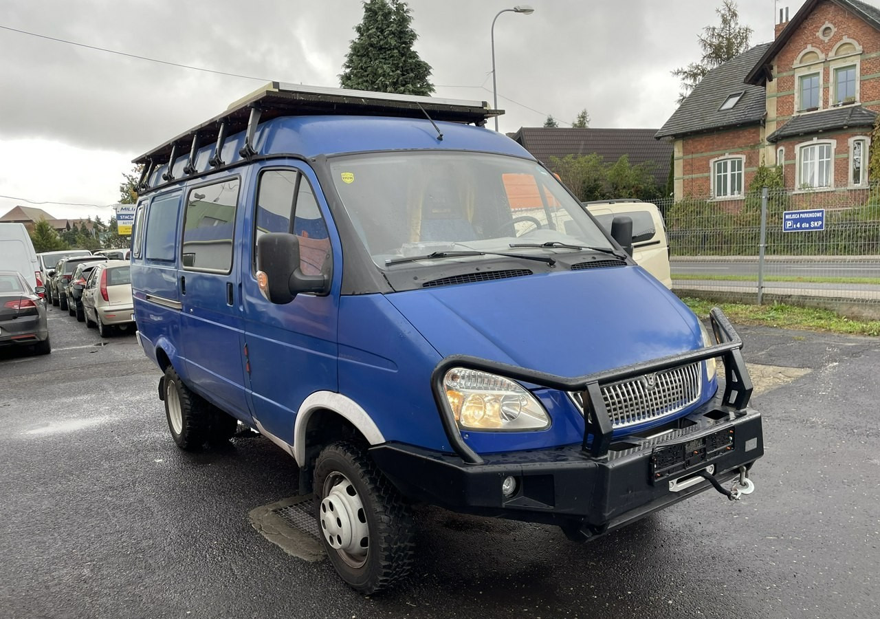 Gaz Gazela Gaz Gazelle Kamper furgon 4X4 benzyna + GAZ LPG Solar 94329km 2010 - Furgon: slika 1 Gaz Gazela Gaz Gazelle Kamper furgon 4X4 benzyna + GAZ LPG Solar 94329km 2010 - Furgon: slika 1