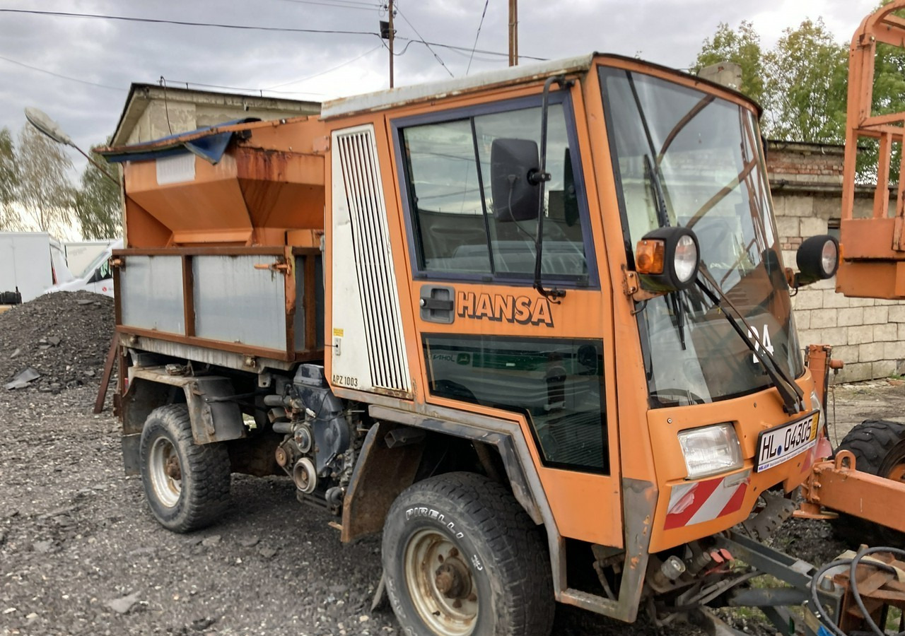 Inna Inny Hansa 4X4 pług posypywarka wywrotka - Vozilo za zimsko službo: slika 1 Inna Inny Hansa 4X4 pług posypywarka wywrotka - Vozilo za zimsko službo: slika 1
