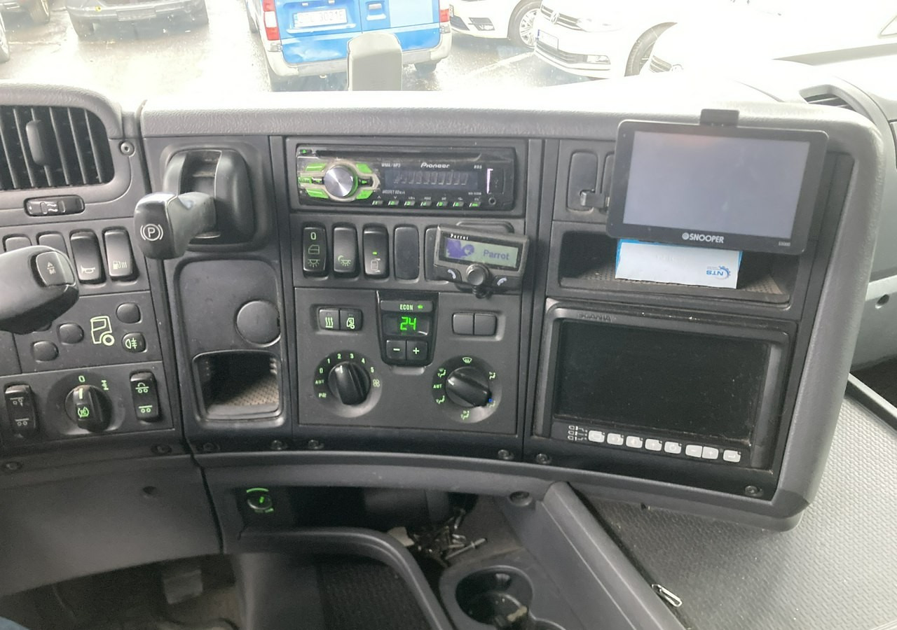 Inna Inny Scania G320 Wózek PALFINGER Firanka Plandeka plandeka Moffett 2012 - Dostavno vozilo s ponjavo: slika 5 Inna Inny Scania G320 Wózek PALFINGER Firanka Plandeka plandeka Moffett 2012 - Dostavno vozilo s ponjavo: slika 5