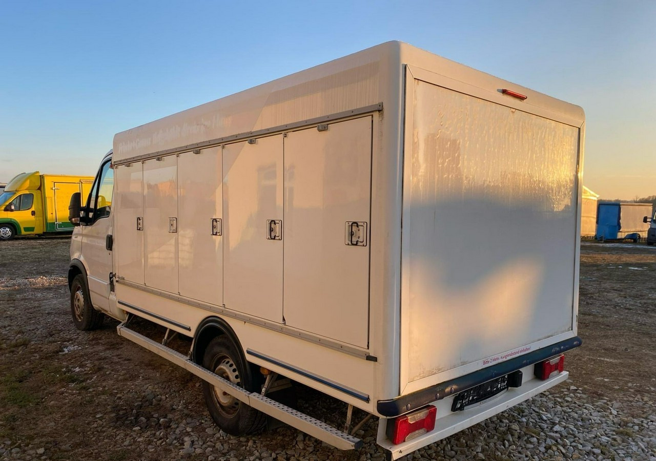 Iveco Inny Iveco Iveco Daily 35-13 chłodnia 10 komorowa Mrożnia do -40C Model 2014 - Hladilno vozilo: slika 2 Iveco Inny Iveco Iveco Daily 35-13 chłodnia 10 komorowa Mrożnia do -40C Model 2014 - Hladilno vozilo: slika 2
